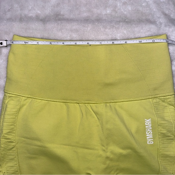 Gymshark Energy Seamless Neon Yellow Biker Shorts Size Small - Picture 10 of 12